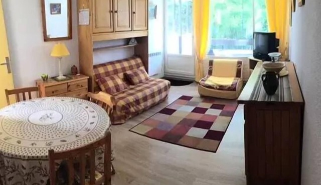 Residence Le Roi Soleil - Studio for 4 People in ENCHASTRAYES