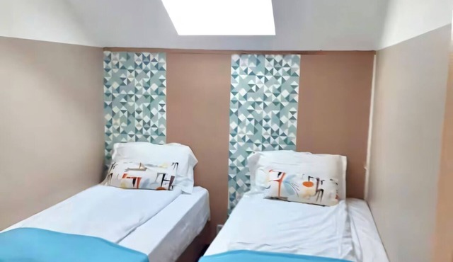 Ski-To-Door 2BR Multi-Bed Suite | Walk to Lifts & Alpine Toboggan Sledding Runs