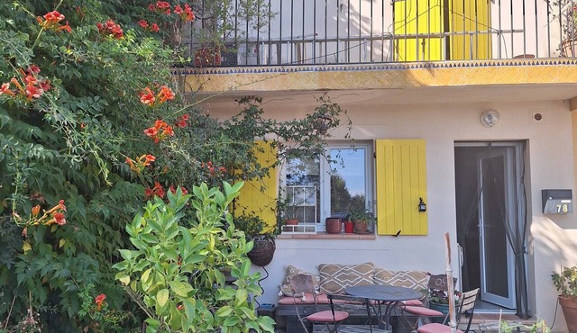 Small cottage in a charming Provençal village