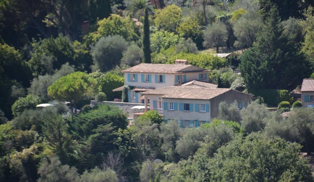 Spacious, Elegant Cote D' Azur Villa in the Hills Above Cannes in Grasse