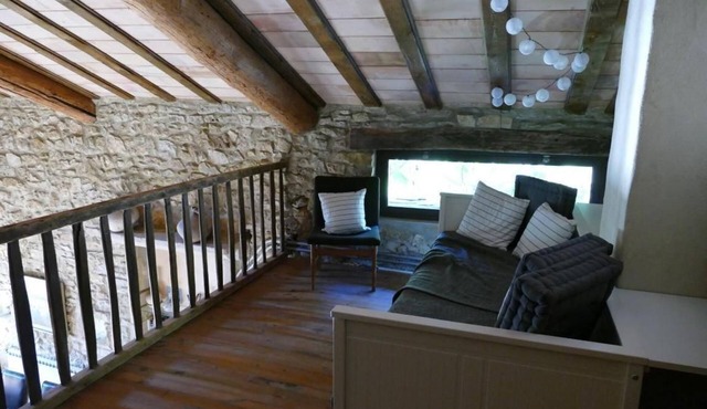 Spacious holiday home with pool/Provence