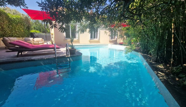 Spacious villa with pool in the heart of Montpellier (proche de la mer, near sea)