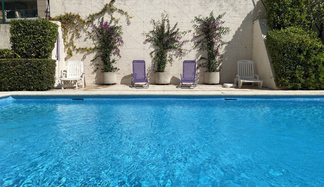 Studio 26 m2 with pool & private parking