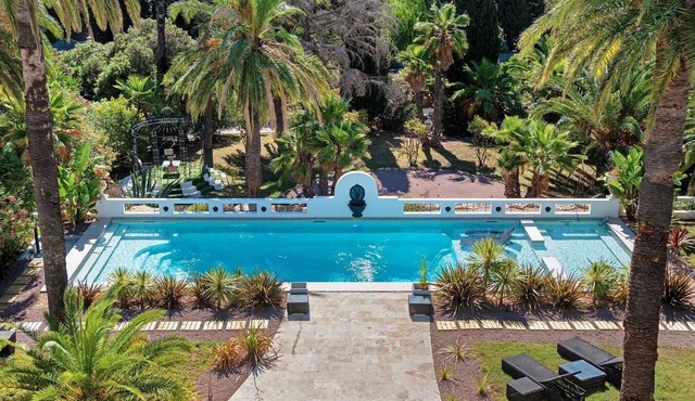 Studio Apartment 'Le Sémaphore' with Shared Pool, Wi-Fi and Air Conditioning