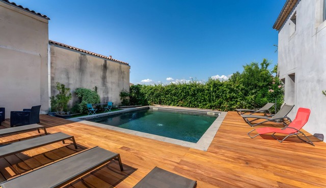 Studio "Avec Vue Piscine" with Shared Pool, Private Terrace, and Wi-Fi