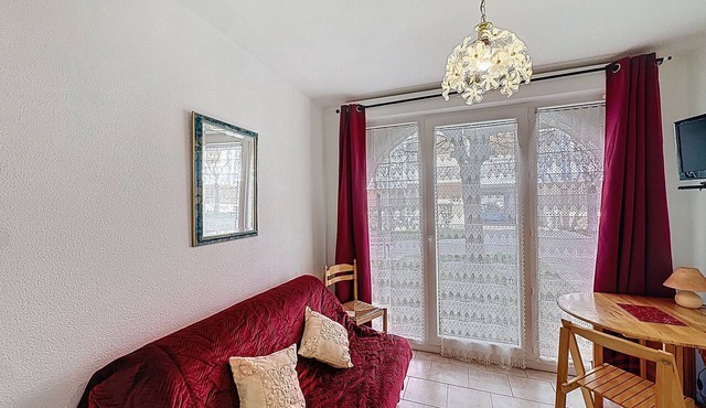 Studio pets allowed - 2 guests. Garden nearby in LAMALOU LES BAINS