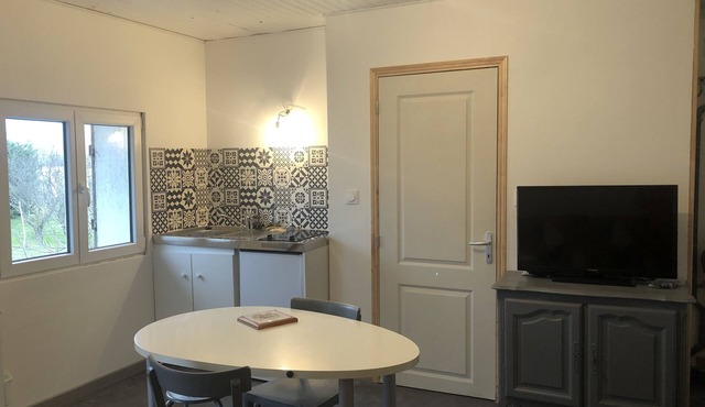 Studio Proche Cnpe Cruas in Montélimar