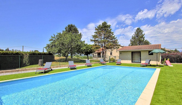 Stunning home in Beaulieu