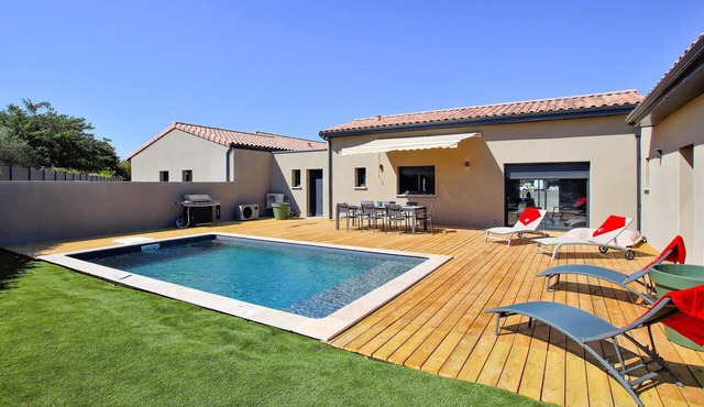 Stunning home in Cléon d' Andran