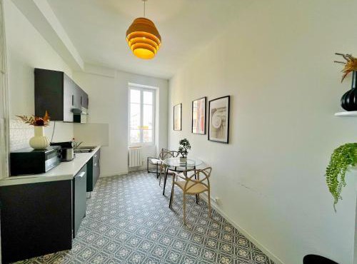 Suite Barrie - studio 2 personnes - Check in H24 & wifi