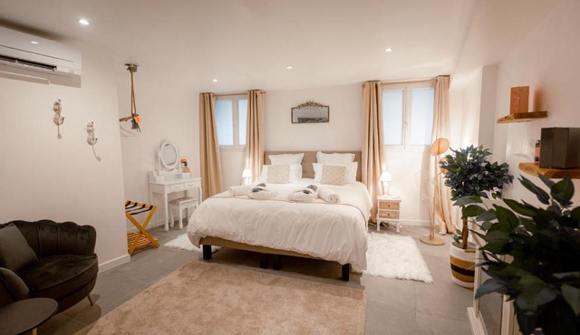 Suite romantique avec Jacuzzi - Hypercentre, Comédie