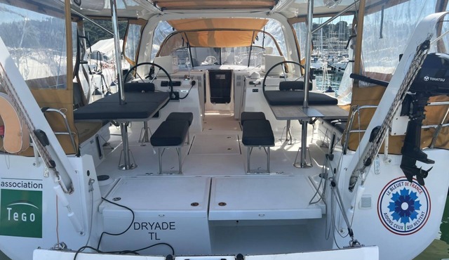 Sun-Kissed Sailing Adventure in Provence-Alpes-Côte d'Azur