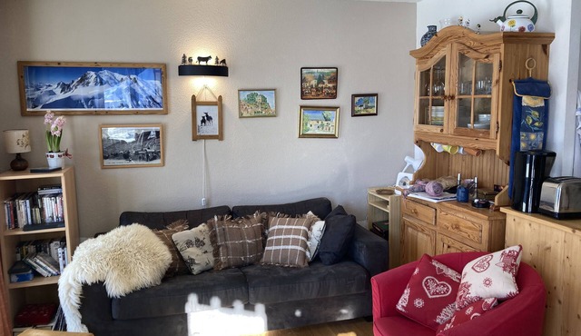 Sunny Apartment For 5 in Petit Chatel with summer Multipass in Châtel