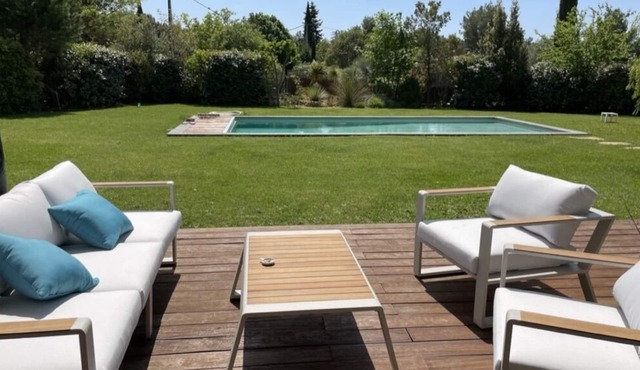 Superbe Villa à 3 min du Centre Daix en Provence