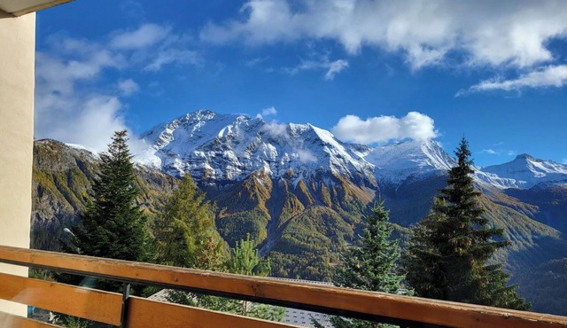 T2 apartment Orcières Merlette 3min walk from center and ski lifts.