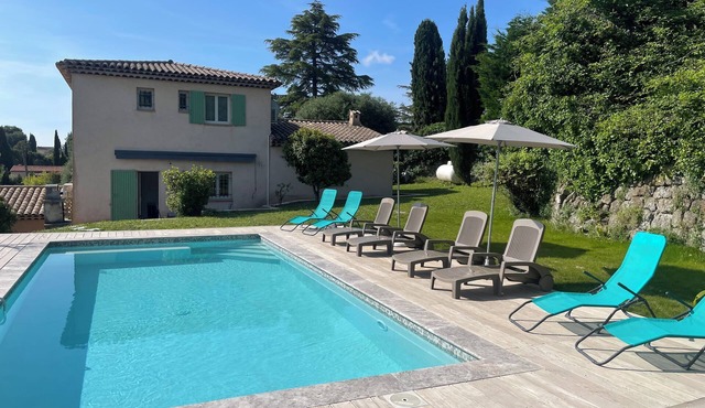 Villa au Calme Avec Piscine Privée, à 4 km des Plages