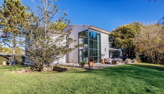 Villa Dar Kairon, authentic luxury inspired by Morocco and Provence.