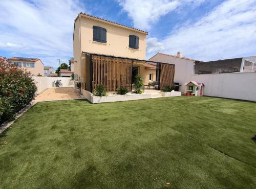 Villa de 3 chambres avec jardin et terrasse couverte