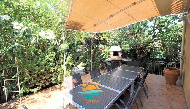 Villa Giens 4ch Clim Parking Wifi Piscine partagée BY HC