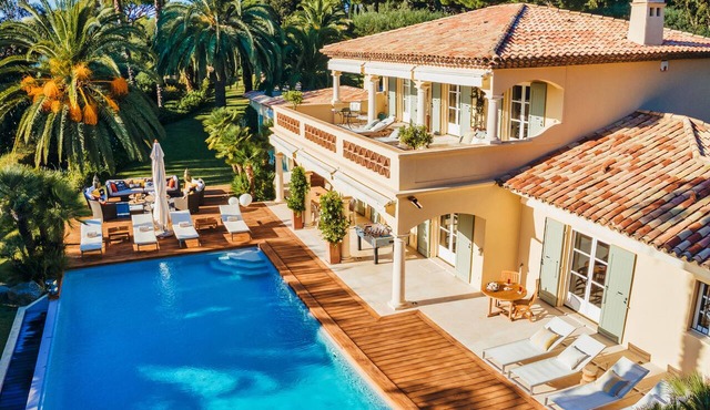 Villa Hollywood, Property with sea view View of Baie des Canoubiers.
