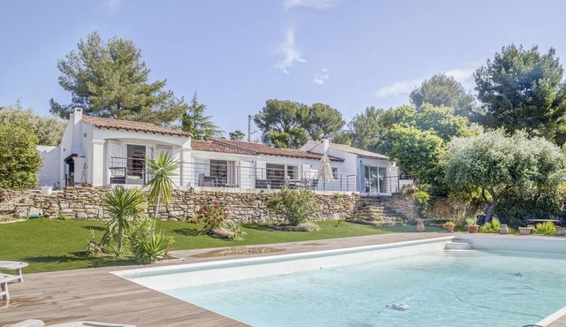 Villa in La Cadière-d'Azur with Private Pool