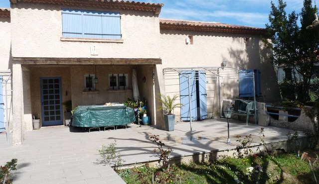 VILLA IN THE HILLS NEAR AIX-EN-PROVENCE