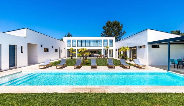Villa Karma 10 pers - Private pool - Aix-en-Provence - 5 bedrooms - 4 bathrooms