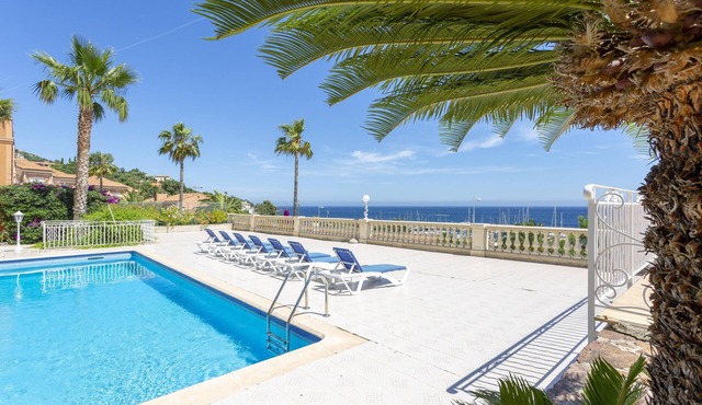 Villa La Cigale - Gaia's Villas, Beachside Estate with Pool-Steps from the Beach