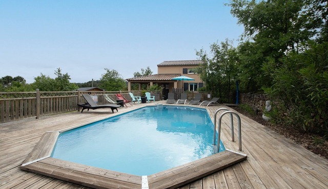 Villa 'La Fenière' with Shared Pool, Wi-Fi, and Air Conditioning
