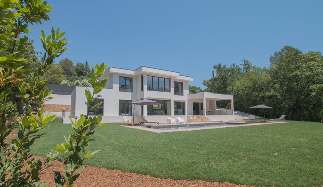 Villa Les Colles, magnificent NEW NEW property.