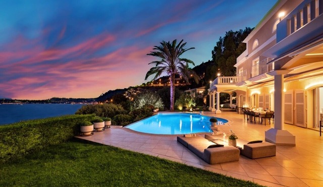 VILLA MONACO - Only 3 minutes from Monaco with Butler, Private Chef & Waiter