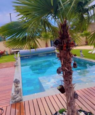 Villa S