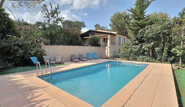 Villa Vallauris of 195 m2 with private pool