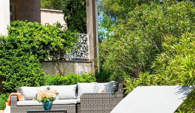 Villa Verveine - Stylish Languedoc villa with pool