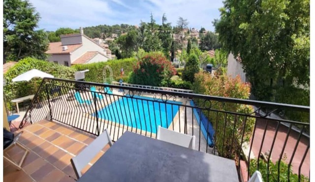 Villa with private pool 10 minutes from Cassis Plage