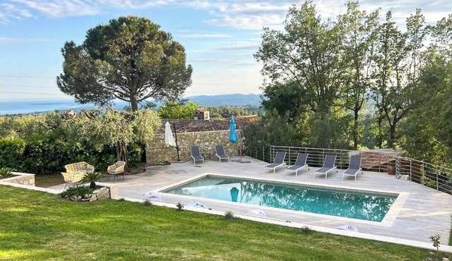 Villa with panoramic views of the French Riviera