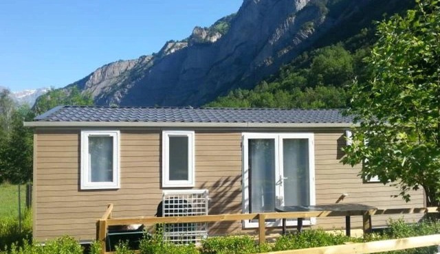 ZEcamping 4 étoiles piscine couverte locatif BBQ 32m2