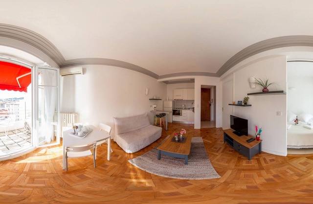 Lovely apartment near the sea