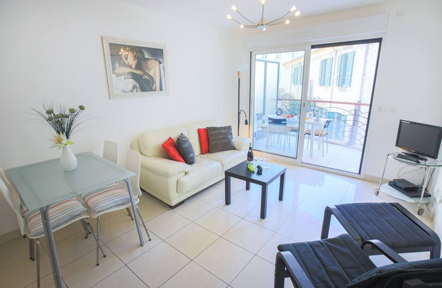 PALAIS LIBERTE II AP2040 by RIVIERA HOLIDAY HOMES