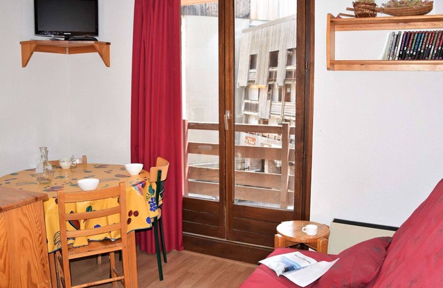 Studio for 4 near lifts, shops, pets allowed - Risoul 1850