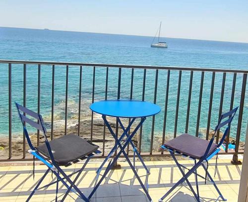 Studio pied dans l’eau CAP CORSE ERBALUNGA in Brando