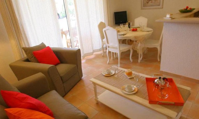 Montauroux House | 1 Bedroom Holiday House