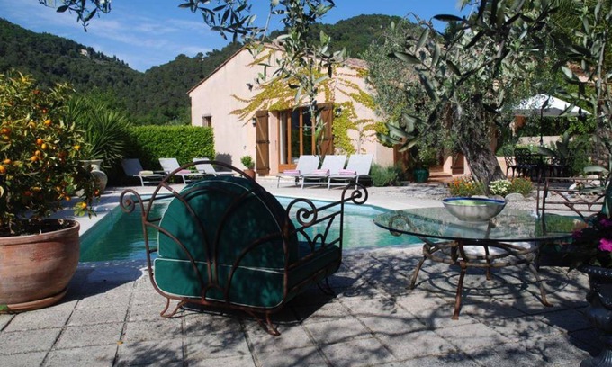 La Roquette-sur-Var Villa | 180 m² Villa ∙ 4 bedrooms ∙ 8 guests