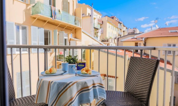 Carre d'Or Apartment | 35 m² Apartment ∙ 1 bedroom ∙ 4 guests