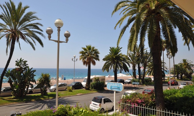 Nice City Centre Apartment | 4-room apartment on the Promenade des Anglais in Nice