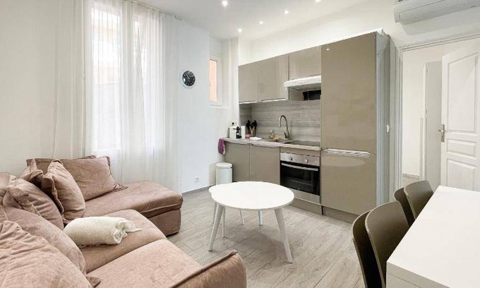 Beausoleil Apartment | 43 m² Apartment ∙ 2 bedrooms ∙ 4 guests