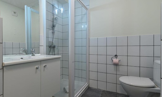 Vernier Apartment | AGENCE PRO - Studio with balcony - Quartier Libération - Nice