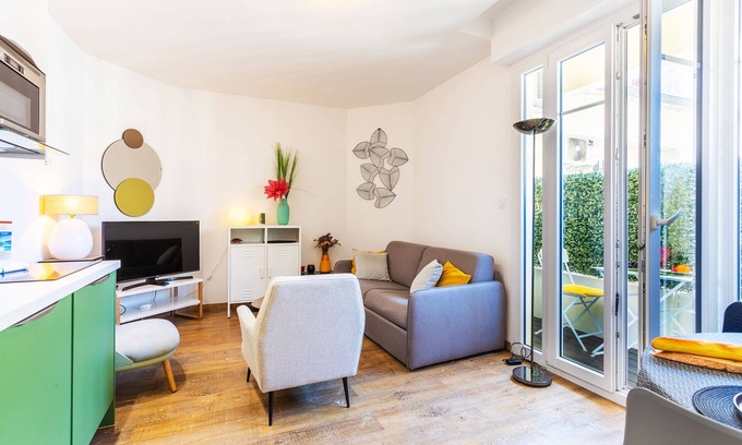 Thiers Apartment | LE ROSSINI AP4228 By Riviera Holiday Homes
