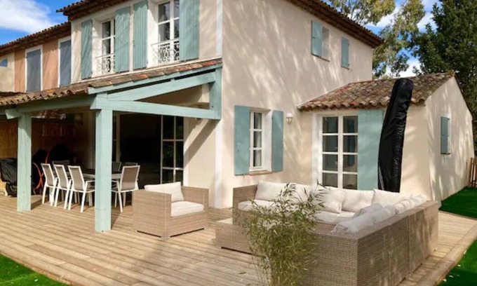 Les Restanques House | Maison du lac, 4 Bedrooms, Les Restanques duGolfe de St Tropez; ideal for families