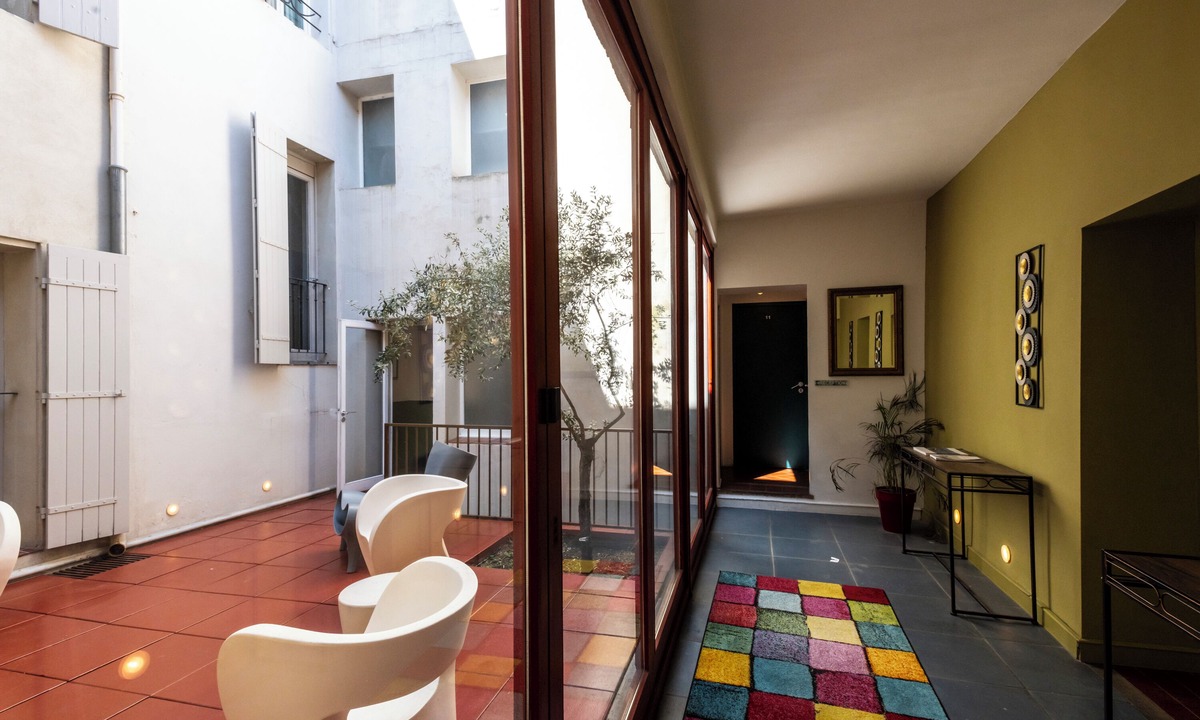 Vaison-la-Romaine Hotel | Hôtel Burrhus